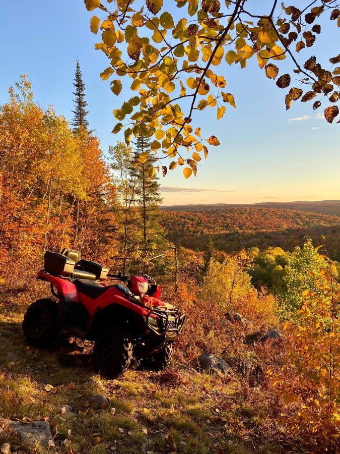 Algonquin Madawaska Lodge Cottage Glamping Cabins Exterior foto